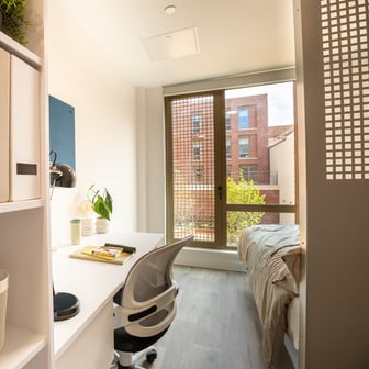 Classic En Suite - Image 2